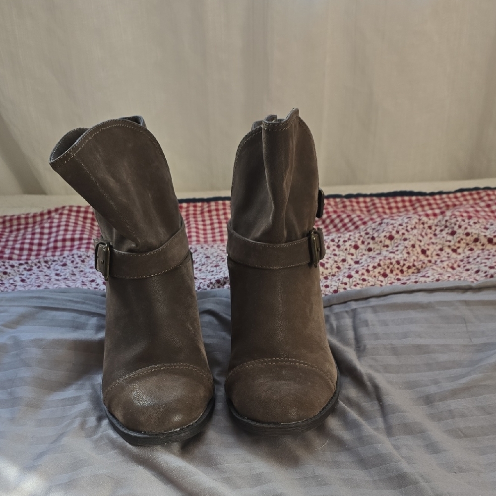 Rocket Dog Taupe Ankle Booties